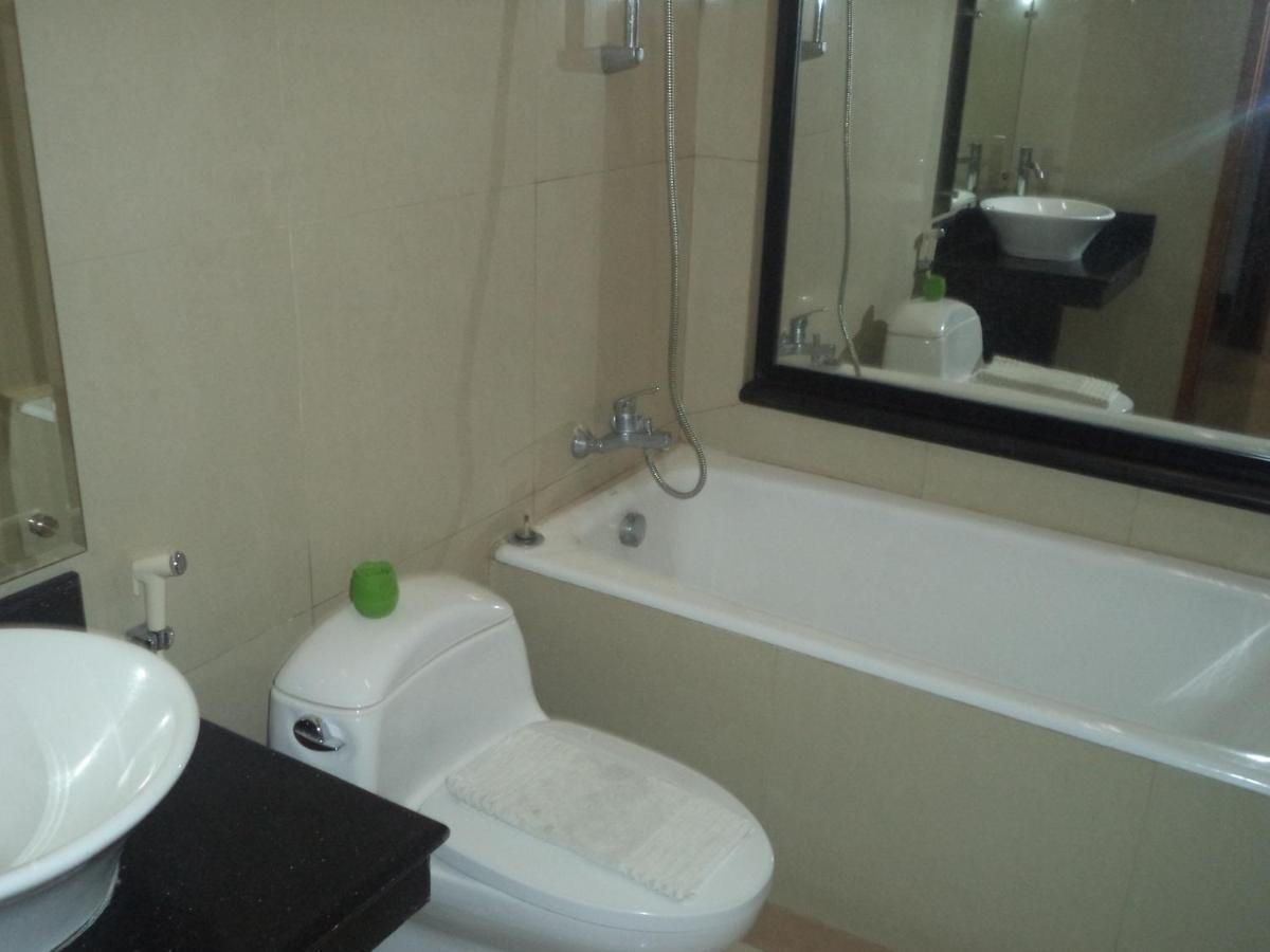 Alloro Guesthouse Pacitan Exterior photo